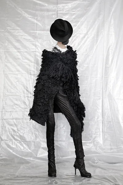 Look 32